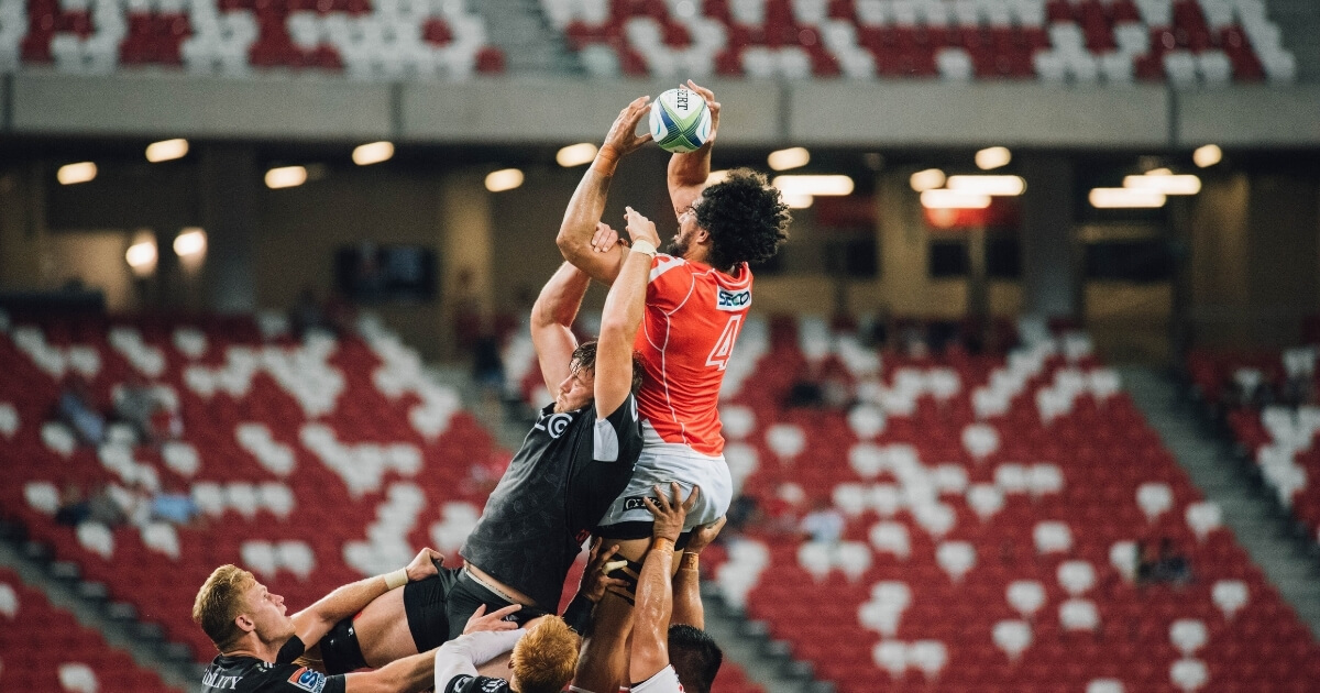 Rugby player catching the ball